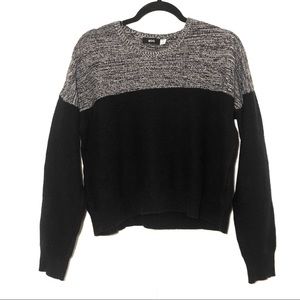 BDG Urban Outfitters Sweater Size Medium